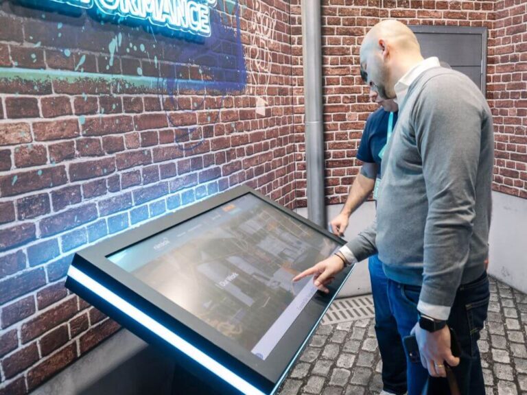 Digital Touchscreen Kiosk