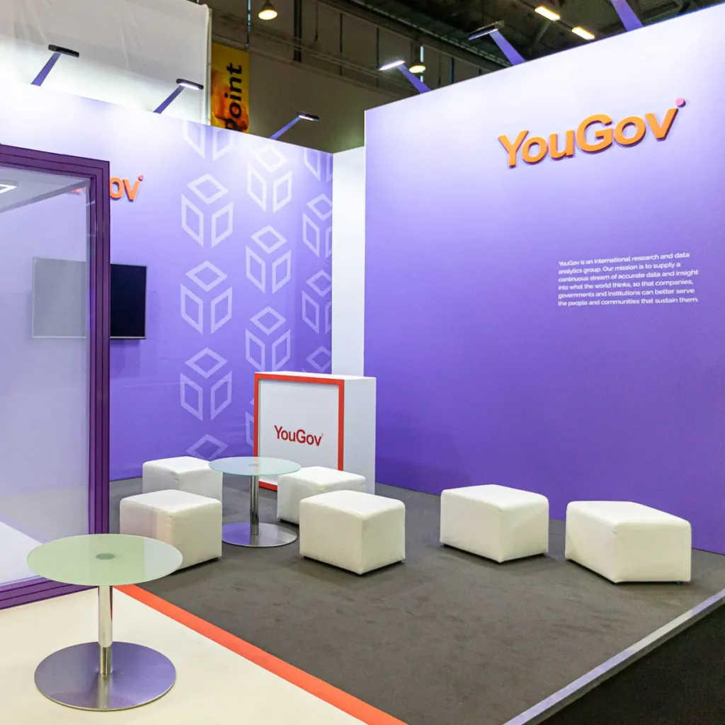 Overhead lighting exhibition stand